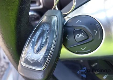 2012 Ford Focus Titanium z USA, uszkodzony, nr VIN 1FAHP3N22CL213454